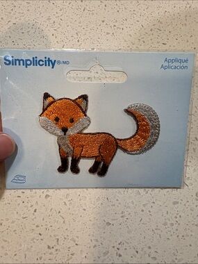 Simplicity Orange and Gray Fox Iron-On Applique